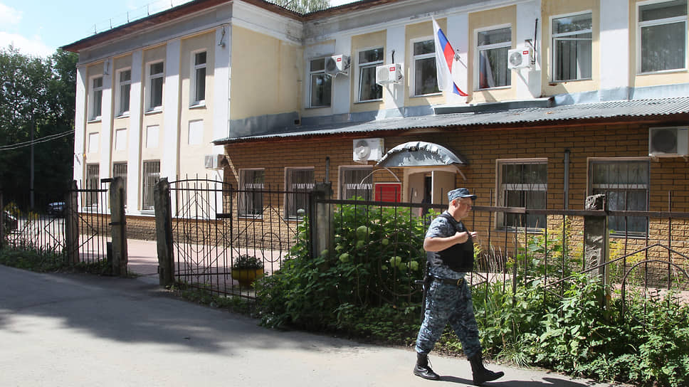 Военный суд оштрафовал сотрудника ФСБ за нападение на семью нижегородцев