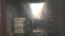 Пожарный поезд выдвинулся для тушения огня на складе в Дзержинске
