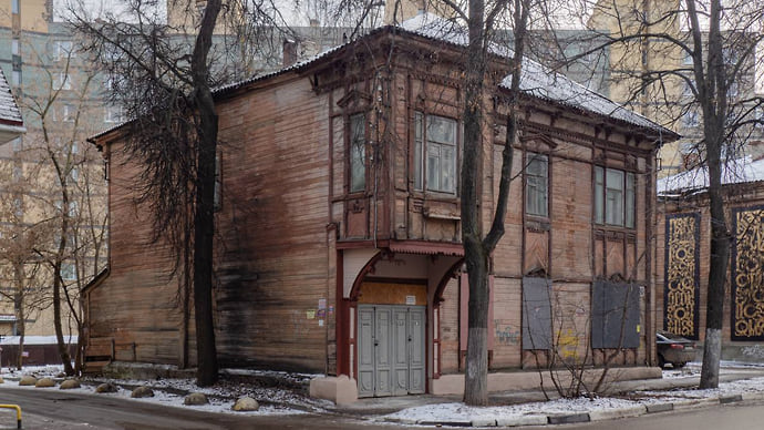 Еще пять исторических домов восстановят в квартале церкви Трех Святителей в 2023 году