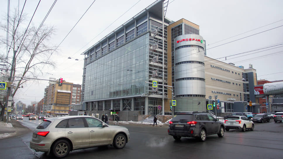 Торговый центр «Этажи»