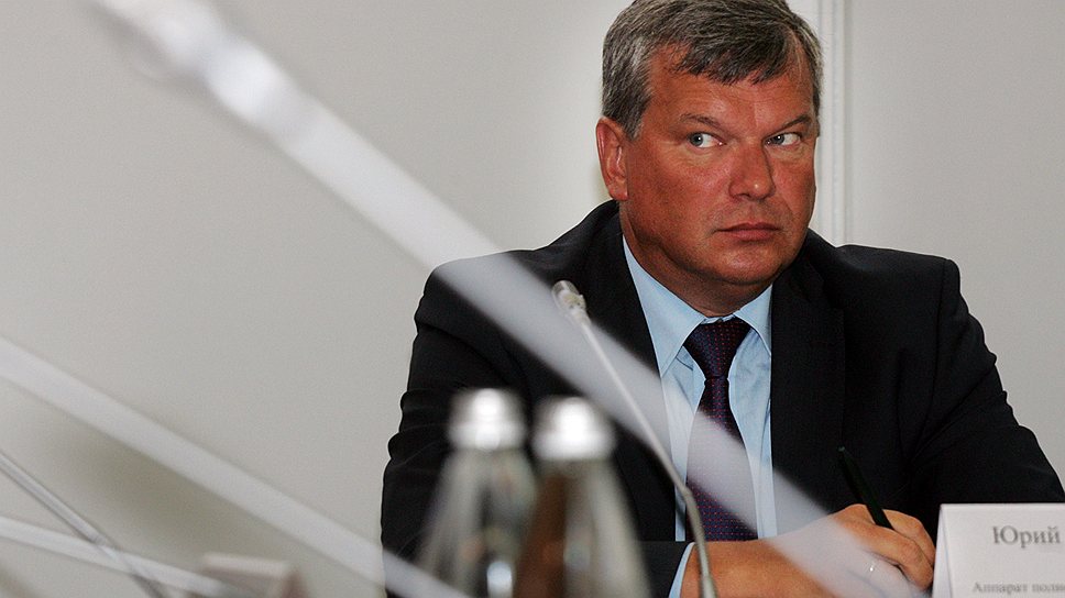 Помощник полпреда Юрий Золотарев