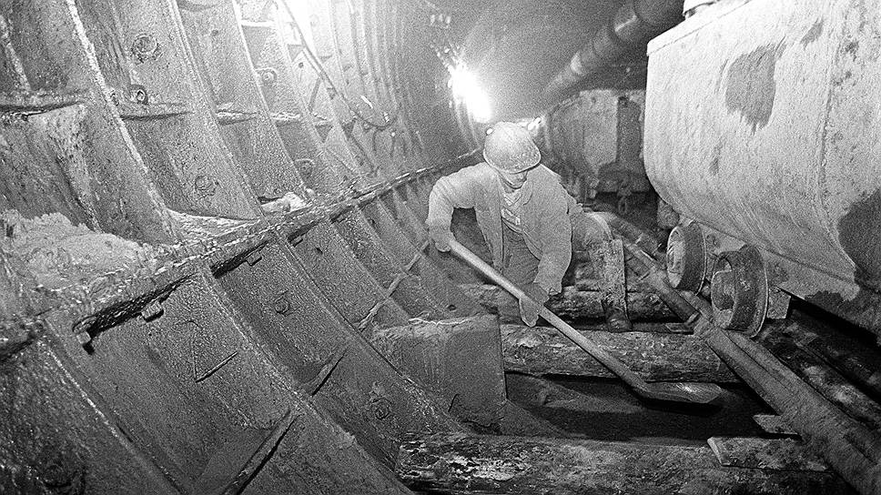 Август 1997 года. Строительные работы в тоннеле у станции &quot;Московская&quot;