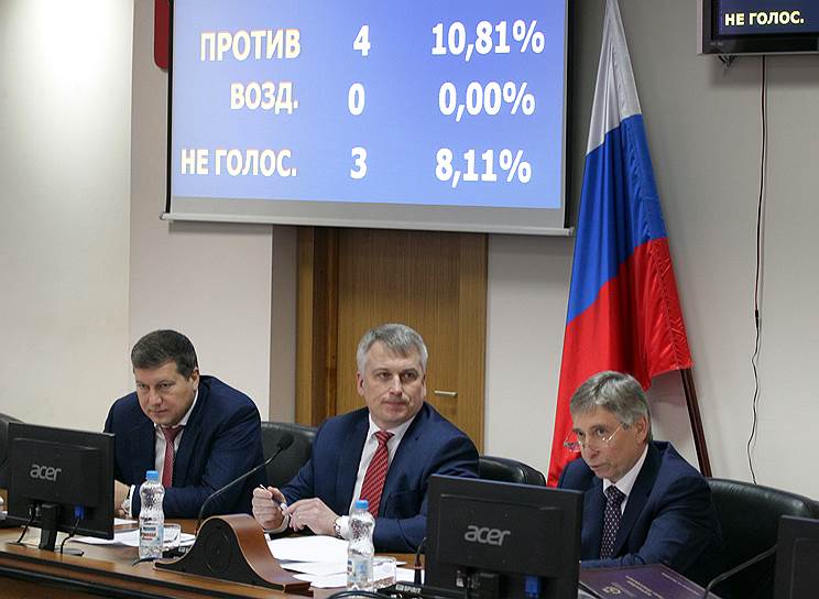 Иван Карнилин (справа) успел поработать со всеми мэрами Нижнего Новгорода, в том числе с Олегом Сорокиным (слева) и Сергеем Беловым (в центре)