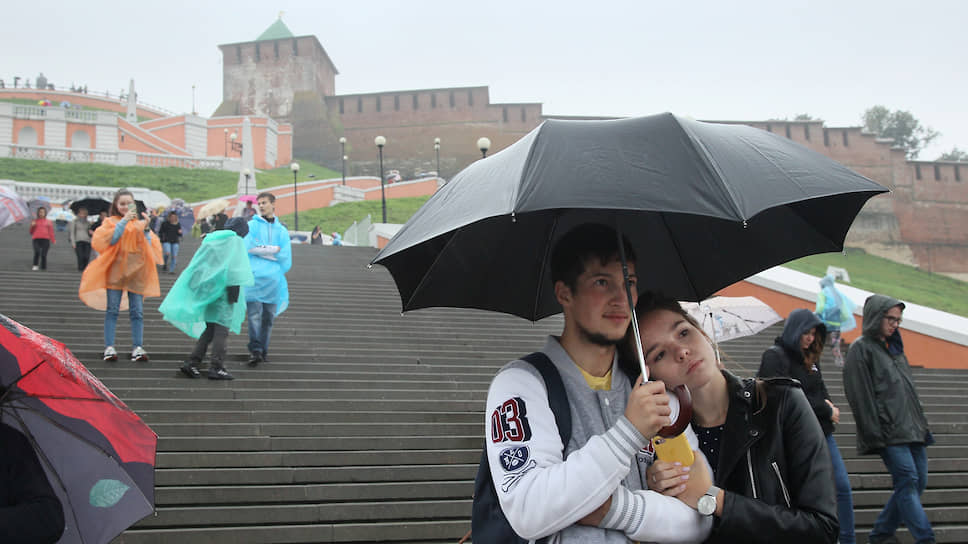 Количество раскрытых зонтов наверняка стало главным рекордом Дня города