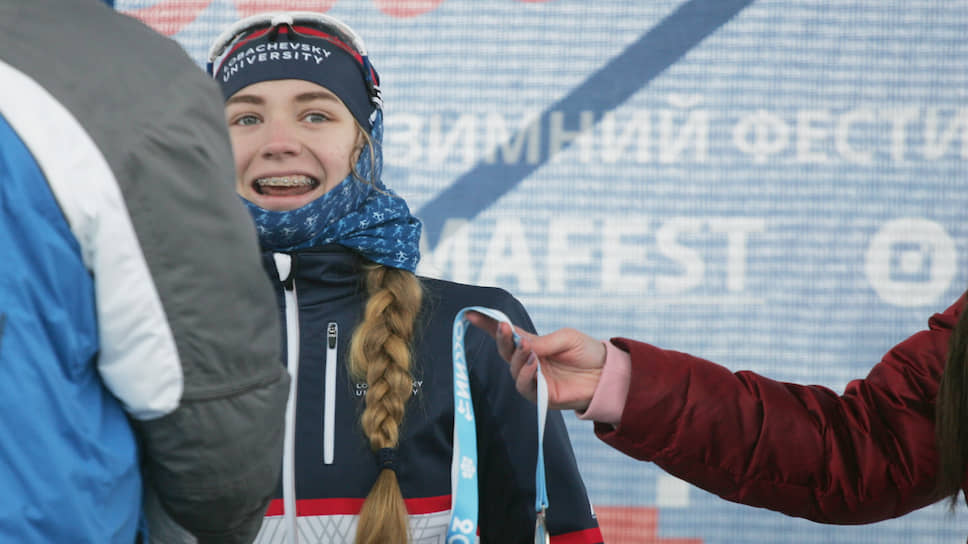 Радости победителей не было предела. Светлана Левина выиграла 10-километровую гонку женщин