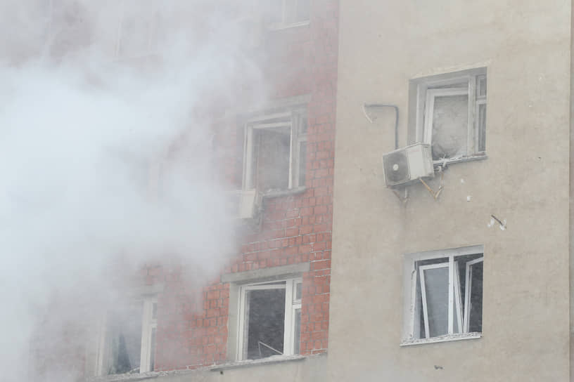 Взрывной волной выбило окна в квартирах, которые расположены над местом взрыва