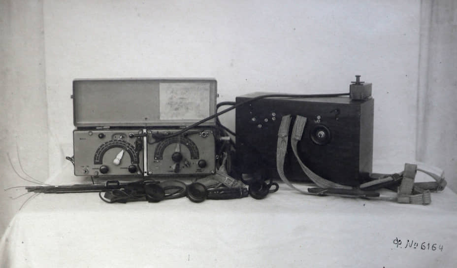 На фото - 12-РП, самая популярная радиостанция в годы войны