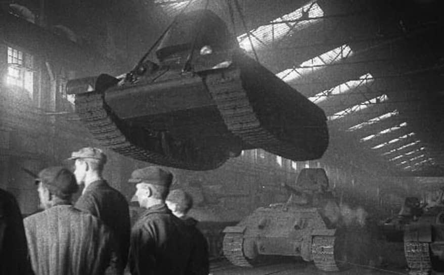 Красное Сормово обязали наладить выпуск танков в первые дни войны