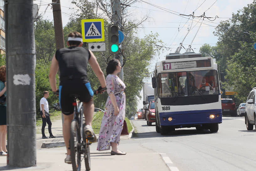 Сегодня нижегородские улицы трудно представить себе без троллейбусов. Между тем, в нашем городе они появились только после войны