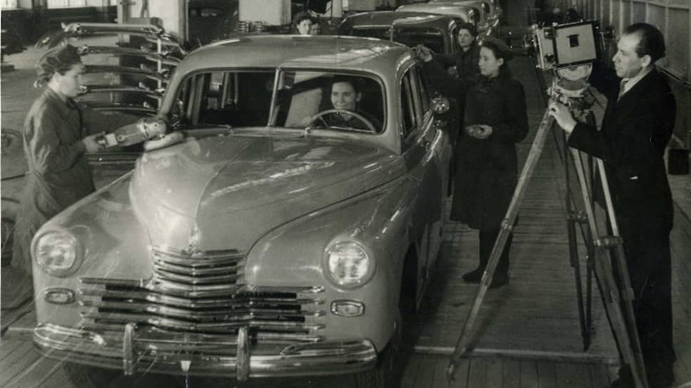 Автомобиль «Победа» в цеху Горьковского автозавода, 1949 год