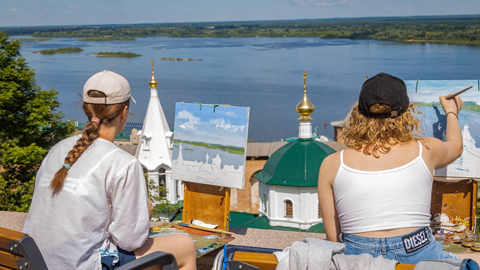 Художницы на пленэре в Нижнем Новгороде