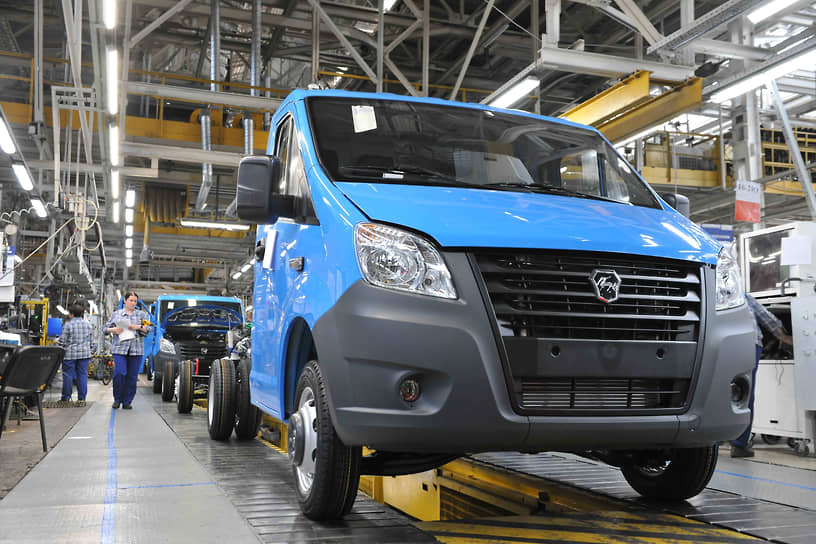 Автомобиль &quot;ГАЗель Next&quot; на заводском конвейере