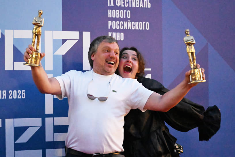 Продюсер Максим Добромыслов, получивший награду за актера Олега Выходова в номинации «Лучшая актерская работа» (фильм «Забор», режиссер Лев Евлампиев), и композитор Дарья Потишная, получившая награду в номинации «Лучшее музыкальное решение»