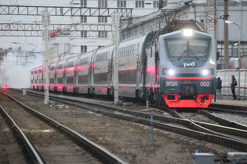 Двухэтажный поезд «Буревестник» прибыл в Нижний Новгород