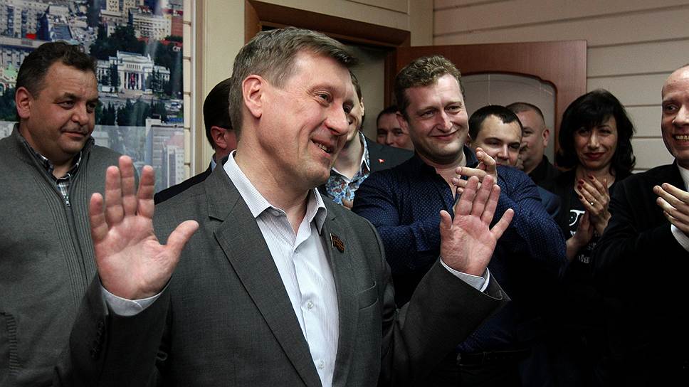 Как Анатолий Локоть победил на предыдущих выборах мэра Новосибирска