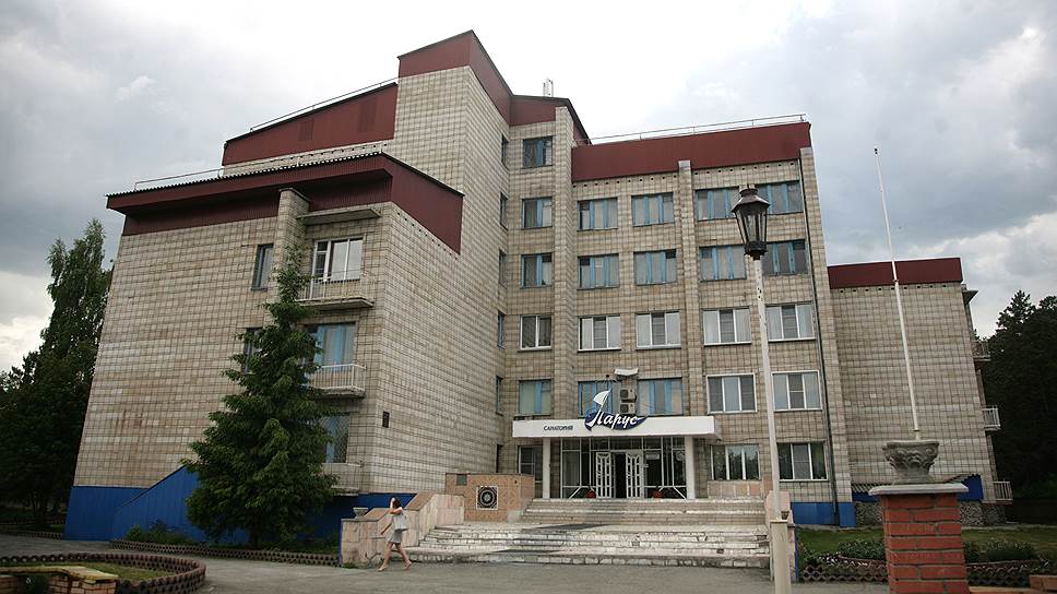 Властям Новосибирска предстоит убедить кредиторов ОАО НПО «Сибсельмаш» отдать городу за долги принадлежащий предприятию санаторий «Парус»