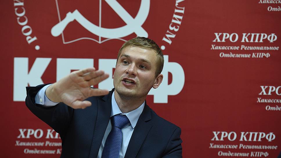 Против единственного кандидата на должность главы Хакасии Валентина Коновалова в регионе развернута информационная кампания, уверены коммунисты