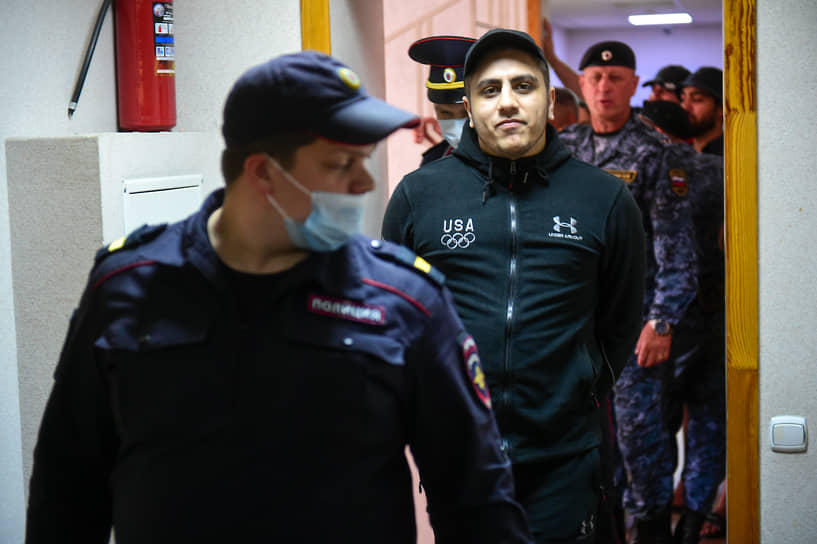 Ряд обвинений суд исключил, ряд — переквалифицировал, в итоге вместо требуемых обвинением 12 лет Руслан Курбанов (на фото) получил втрое меньше
