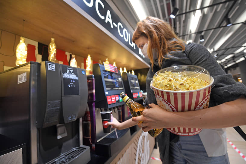 Рост посещаемости кинотеатров в январе участники рынка называют «разовым» и отмечают, что он не восполнит финансовые потери из-за пандемии и санкций