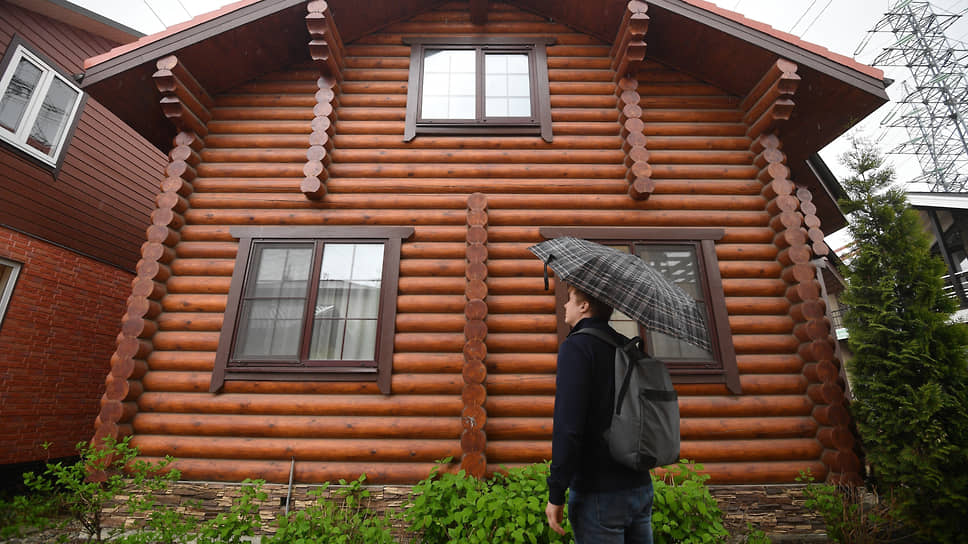 С начала года по август запросы потенциальных покупателей на покупку загородных домов в Сибири выросли на 10%, а на земельные участки —  на 15%