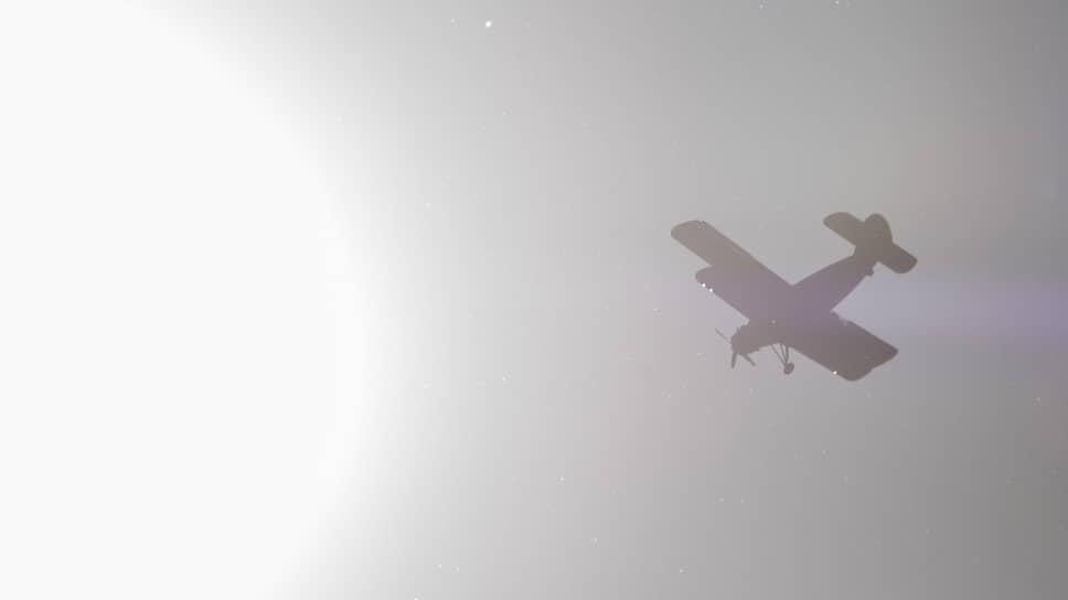 Самолет Ан-2 в небе