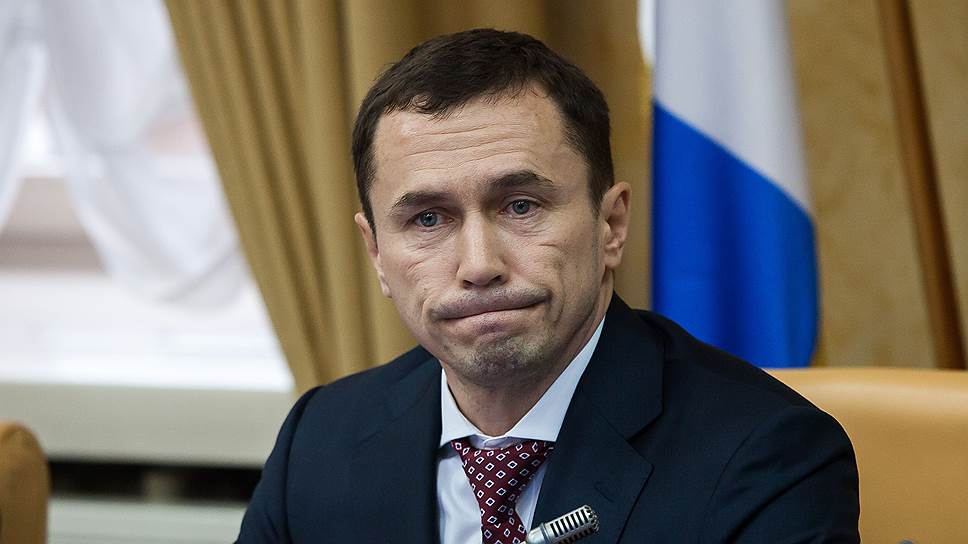 4. Мэр Иркутска Дмитрий Бердников («Единая Россия») — 4,6 млн руб. Он имеет квартиру площадью 176,2 м&amp;#178;, гараж и внедорожник Mercedes Benz ML 500 4Matic. Неженат