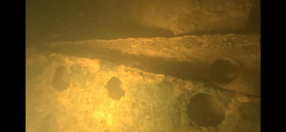 Исследователям удалось сделать подводные снимки