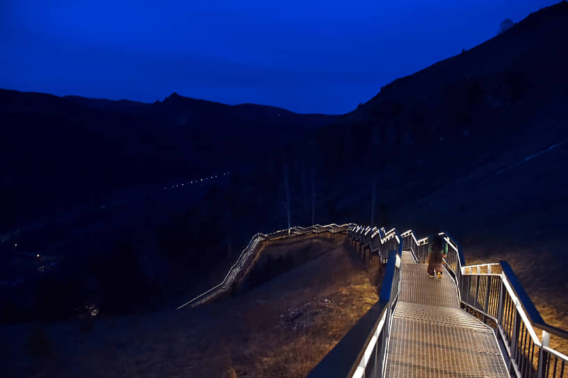 Лестница на Торгашинский хребет в Красноярске