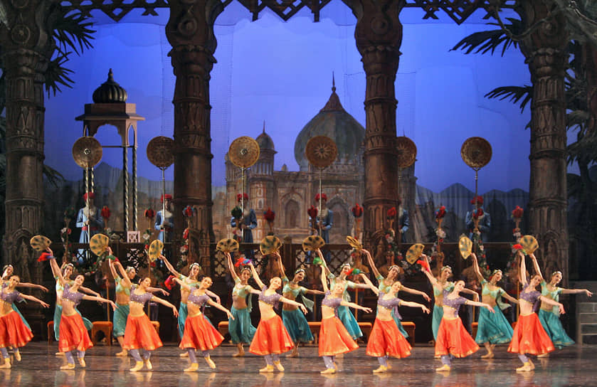 Сцена из балета «Баядерка», апрель 2009 года