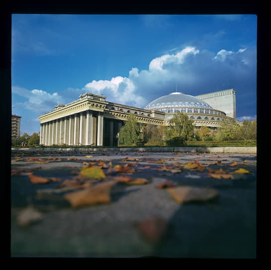 Здание Новосибирского театра оперы и балета, осень 1978 года