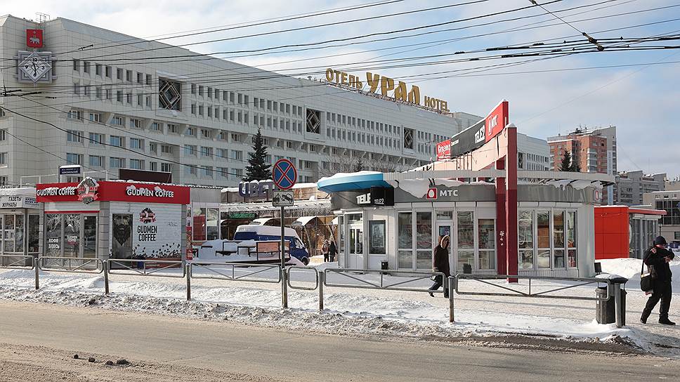 Город лишился участка перед ЦУМом всего года назад