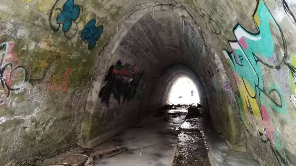 Теперь жители Краснова ходят через Транссиб через тоннель