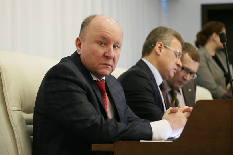 Алексей Петров (слева).