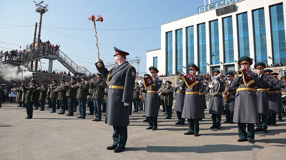 «Сирийский перелом» встречал оркестр Пермского военного института войск национальной гвардии РФ.