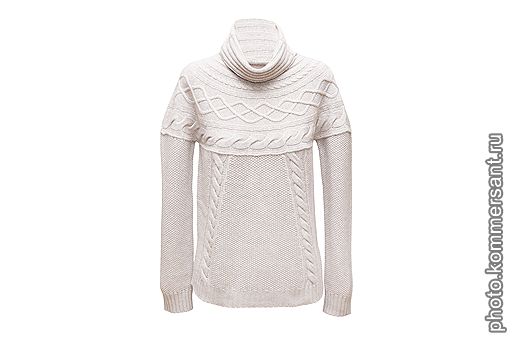 04 Свитер из шерсти, нейлона, вискозы и кашемира Weekend MaxMara, 8100 руб.