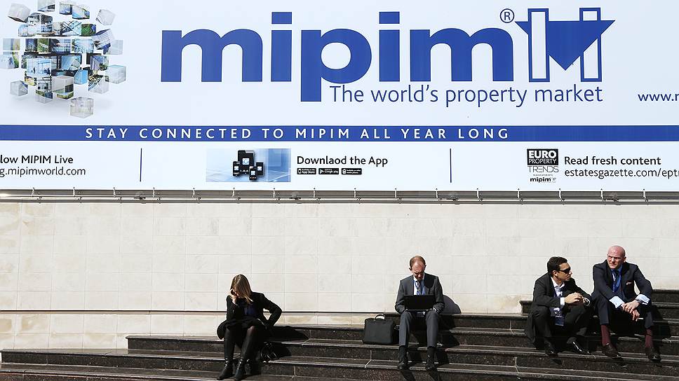 В этом году зарубежным участникам выставки MIPIM будет презентована инвестиционная политика Санкт-Петербурга, а также перспективные проекты в сфере транспорта и логистики, социальной инфраструктуры, спорта, промышленности, культуры и туризма