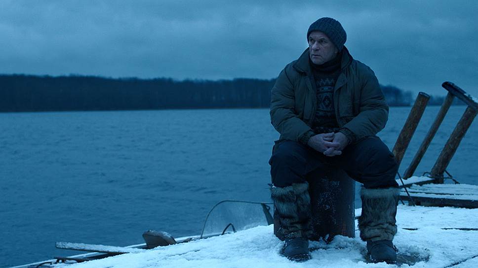 Поединок человека (Алексей Гуськов в роли рыбинспектора) с равнодушной природой представлен в фильме величественно, но не статично