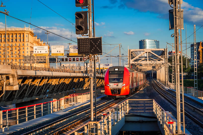 По мнению экспертов, опыт Москвы показывает, что такие инфраструктурные проекты достаточно быстро начинают пользоваться спросом у населения, если ТПУ действуют эффективно в увязке с метро и городским транспортом