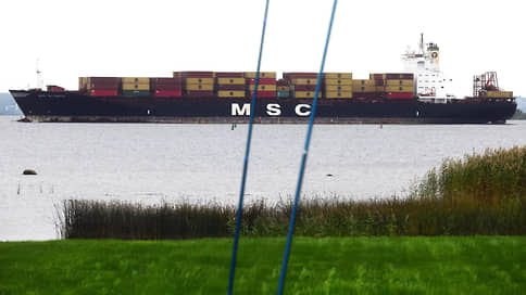 Контейнеры возвращаются в порт // Оператор контейнерных терминалов на Балтике прогнозирует постепенное восстановление оборота