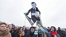 Участники антикоррупционной акции в Петербурге двинулись на Дворцовую площадь
