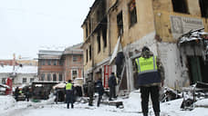 В Петербурге продолжают ликвидировать последствия пожара в Апраксином дворе