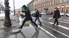 «Водоканал» объяснил возникновение скоплений воды на улицах Петербурга
