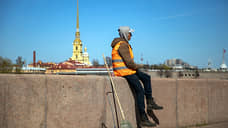 Дворники возглавили топ самых дефицитных работников на рынке труда Петербурга