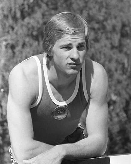 На фото заслуженный мастер спорта СССР Александр Пучков