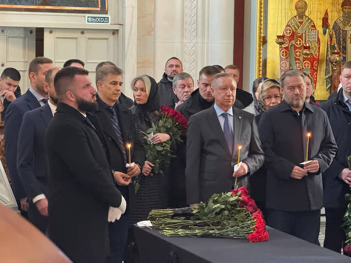 Церемония прощания с главой Приморского района Алексеем Никоноровым