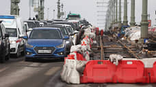 Троицкий мост закроют для автомобилистов на два месяца из-за совмещенного ремонта
