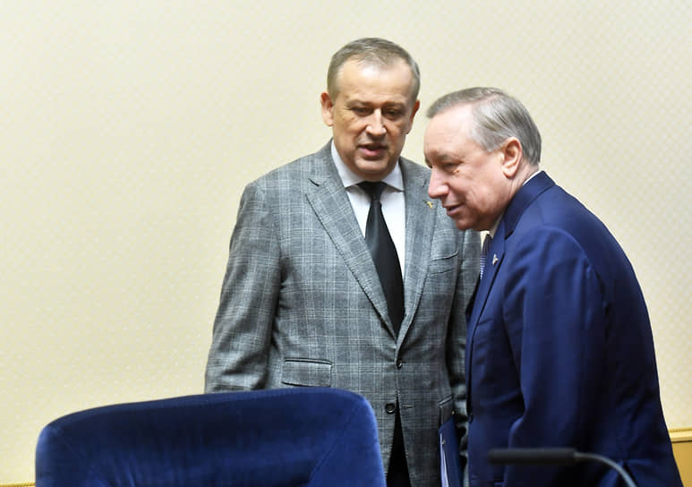Губернатор Ленинградской области Александр Дрозденко (слева) и губернатор Санкт-Петербурга Александр Беглов (справа).