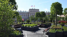 Перед Мариинским дворцом ко Дню города открыли сад-трансформер