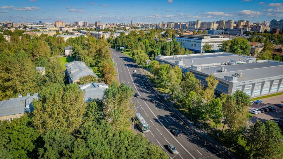 В Петербурге полностью отремонтировали улицу Бабушкина в Невском районе
