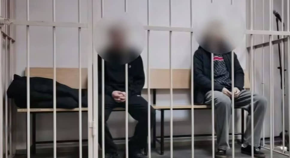 Молодые люди, которых заподозрили в обмане геймеров в онлайн-игре 